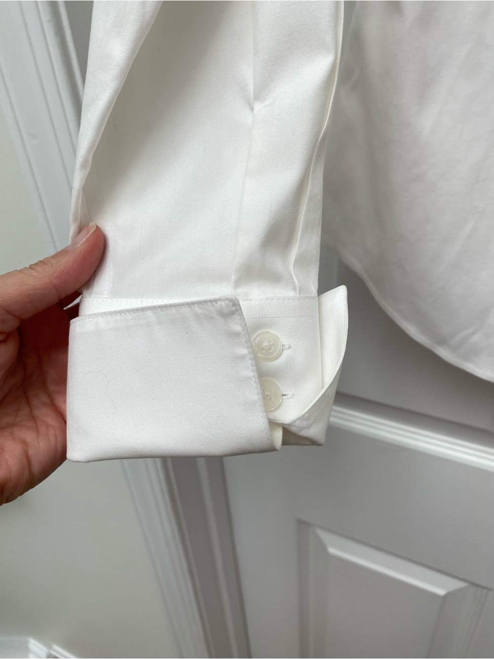 Jones New York Cream Non-Iron 100% Cotton Button-Down Blouse w French Cuffs - 4 - Picture 3 of 5